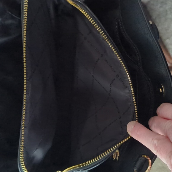 Michael Kors satchel - Picture 11 of 15